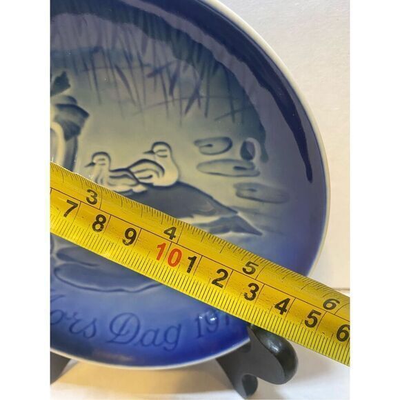 1978 BING & GRONDAHL B & G MOTHER'S DAY MORS DAG PLATE DENMARK 6" GREBE & CHICKS - Picture 2 of 3